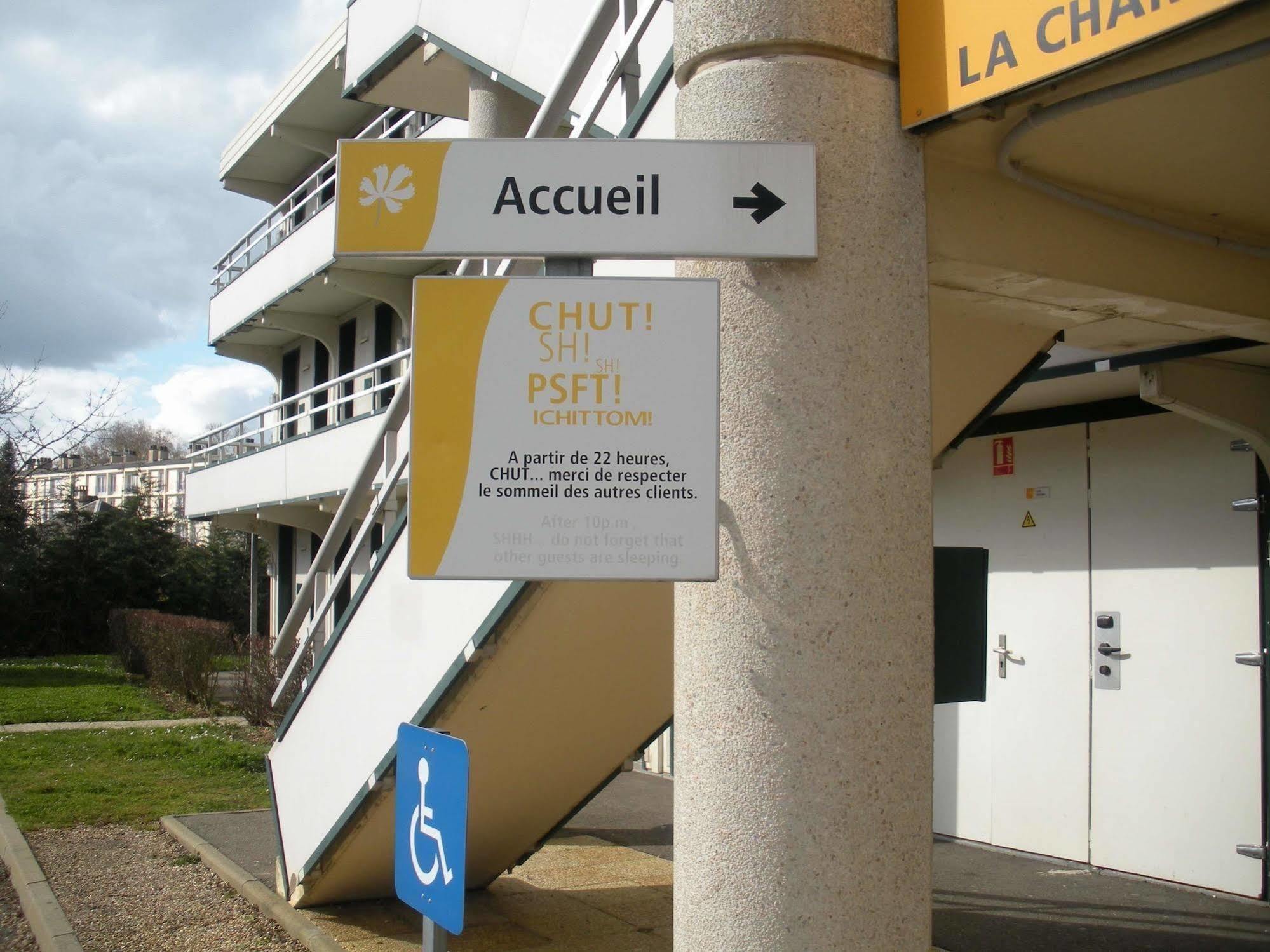 Premiere Classe Dreux Buitenkant foto